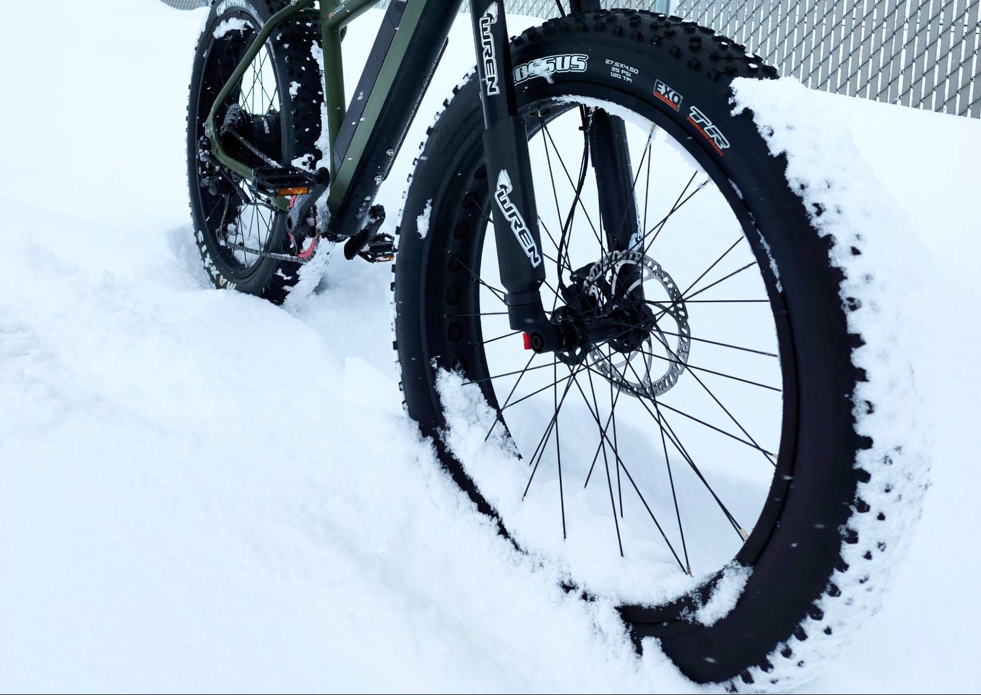 Tires on Surface 604 eBike in winter weather