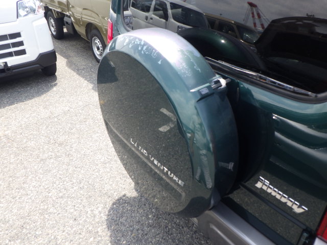 2006 Suzuki Jimny JDM car for sale — photo 22 of 25