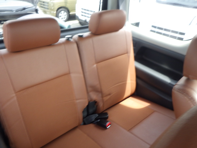 2006 Suzuki Jimny JDM car for sale — photo 10 of 25