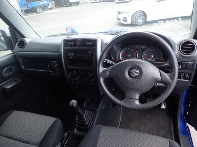2007 Suzuki Jimny JDM car for sale — photo 14 of 22