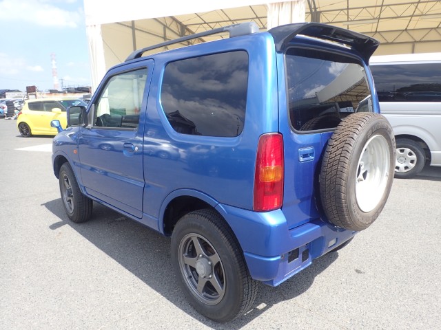 2007 Suzuki Jimny JDM car for sale — photo 20 of 22