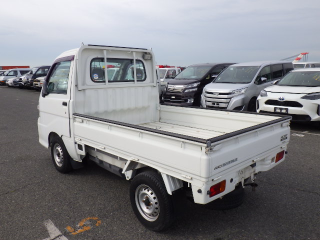 2006 Daihatsu Hijet JDM car for sale — photo 5 of 25