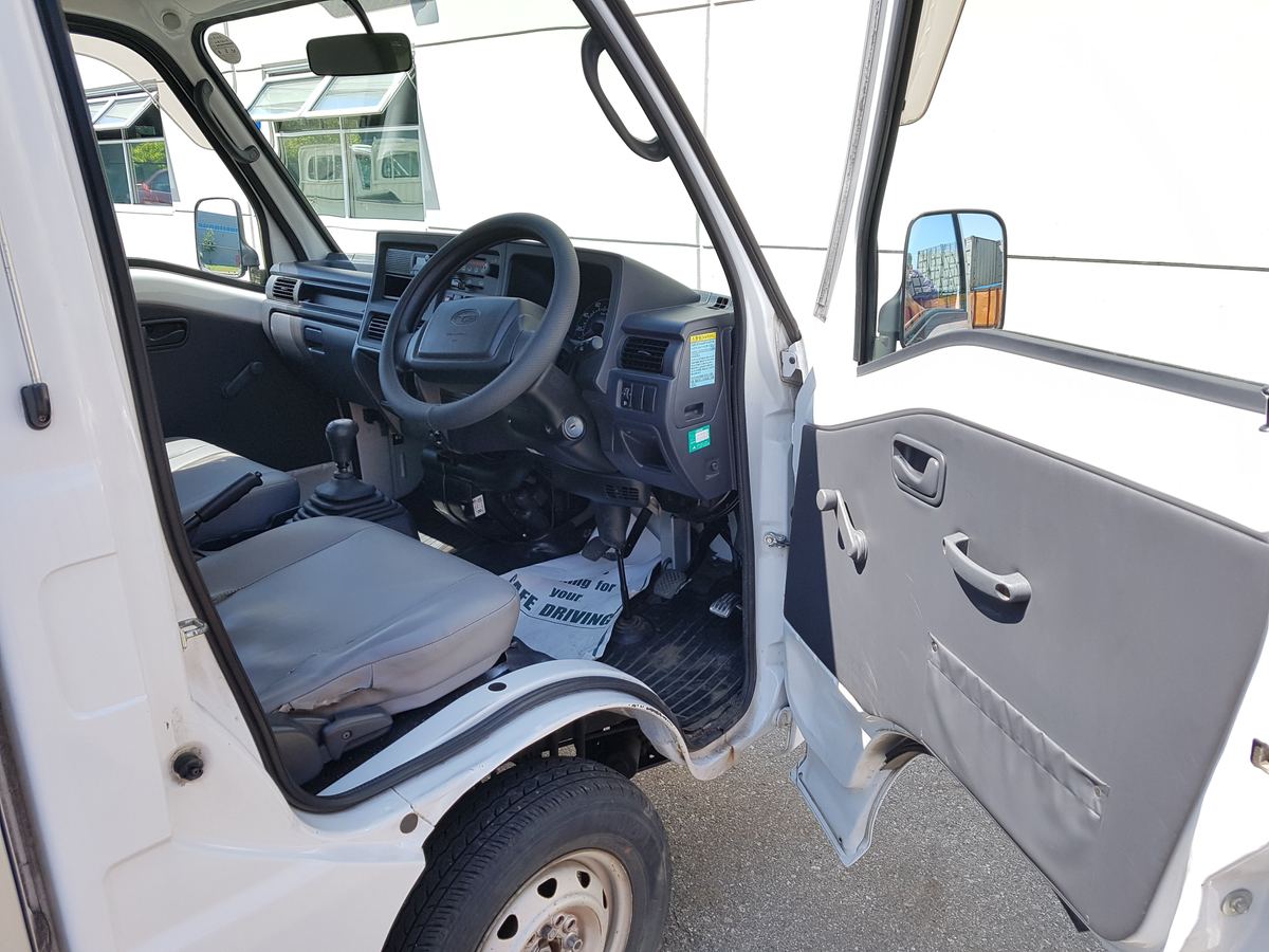 2010 Subaru Sambar JDM car for sale — photo 6 of 18